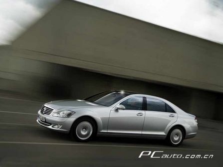 奔馳(Mercedes- Benz) 4MATIC 圖片 大圖 桌面