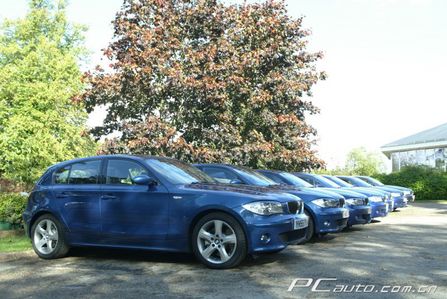 R BMW 130iMb DƬ D 