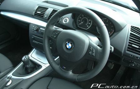 R BMW 130iMb DƬ D 