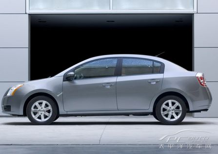 ծa Nissan Sentra DƬ D 